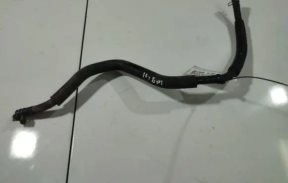 Nissan Almera Tino Engine coolant pipe/hose 