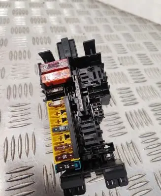 Mercedes-Benz C W205 Fuse module A2059067200