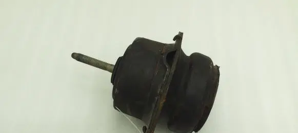 Ford Mustang V Engine mount bracket