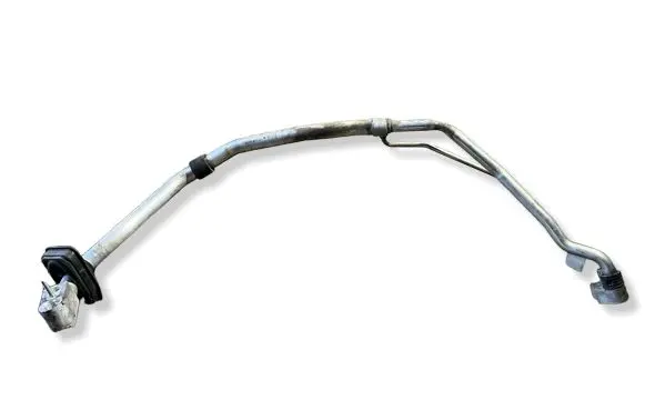 Audi A4 S4 B9 Air conditioning (A/C) pipe/hose 8W0816738