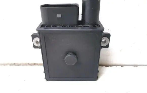 BMW 5 E60 E61 Glow plug pre-heat relay 778832704