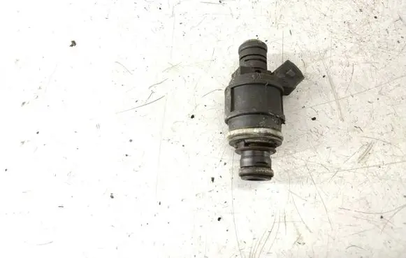 Opel Zafira A Fuel injector 5WK93151