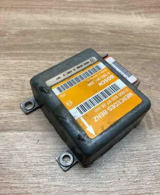 Mercedes-Benz E W210 Airbag control unit/module 0008209726 0285001088 Used