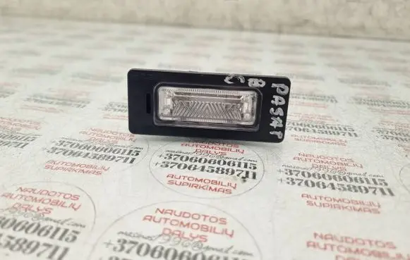 Volkswagen PASSAT B6 Number plate light