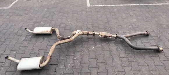 Chevrolet Corvette Rear muffler/silencer tail pipe