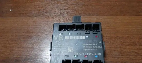 Mercedes-Benz E W212 Door control unit/module A2129001829