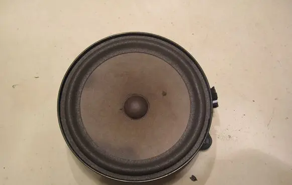 Audi A2 Front door speaker 8Z0035411 8637611205