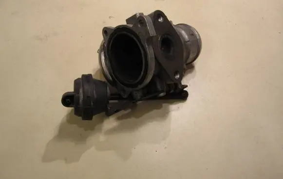 Audi A2 EGR valve 038129637C