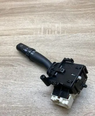 Toyota Avensis Verso Indicator stalk 8414005110 173650