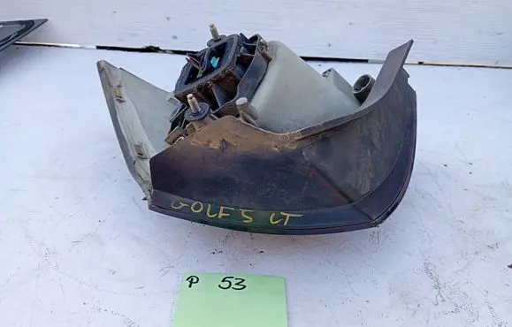 Volkswagen Golf V Rear/tail lights 1K6945095E