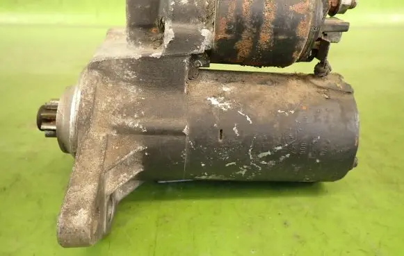 Volkswagen Golf IV Starter motor