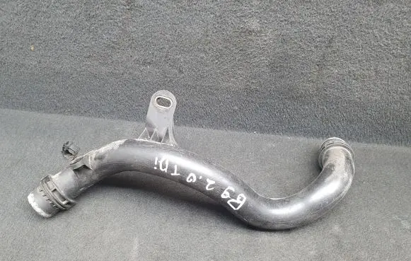 Audi A4 S4 B9 Engine coolant pipe/hose 04L121071G
