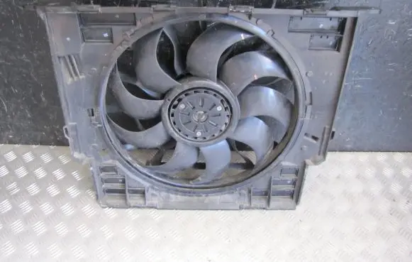 BMW 7 G11 G12 Radiator cooling fan shroud 857651304