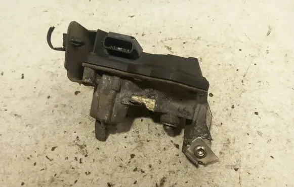 Nissan Qashqai Throttle body valve 50885503