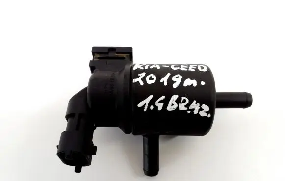 KIA Ceed Turbo solenoid valve 2901003AA0 9044060026