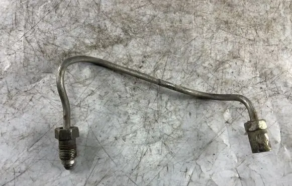 Toyota Corolla Verso E121 Fuel injector supply line/pipe 