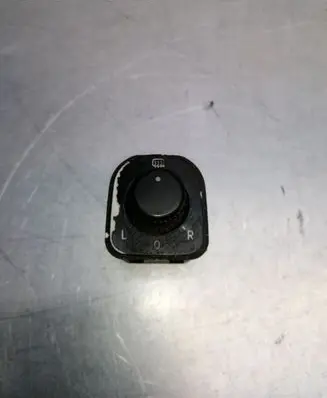Volkswagen Golf V Wing mirror switch 1K0959565F