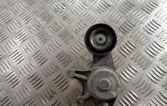 BMW 3 F30 F35 F31 Generator/alternator belt tensioner 7594969 11287594969