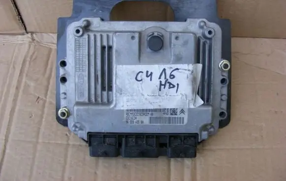 Citroen C4 Grand Picasso Engine control unit/module edc16c34