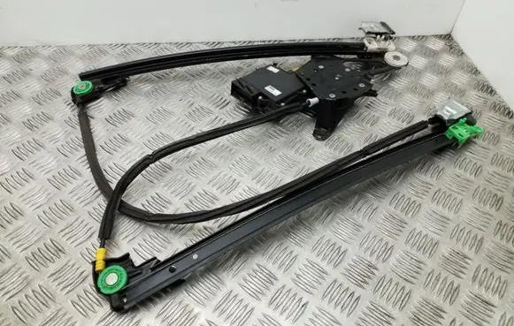 Front window lifting mechanism without motor