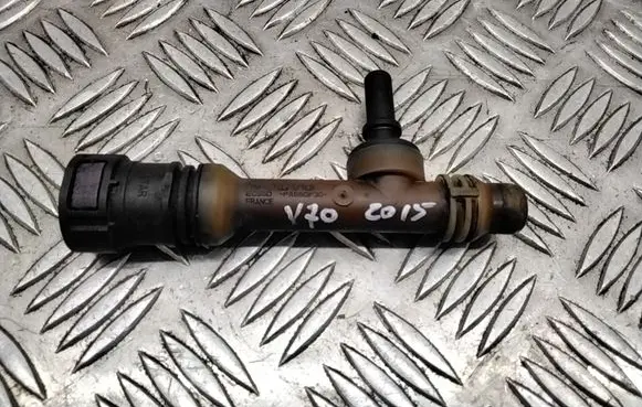 Volvo V70 Engine coolant pipe/hose PA66GF30