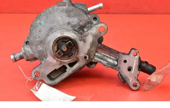Seat Ibiza IV (6J,6P) Vacuum pump 038145209M