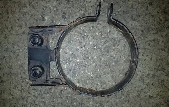 BMW 5 E34 Power steering pump mounting bracket 32411133983