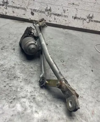 Volkswagen PASSAT B5.5 Front wiper linkage and motor 0390241528 3B1955113D 0403213