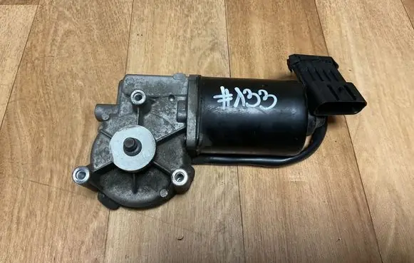 Opel Insignia A Wiper motor 404496 2414A