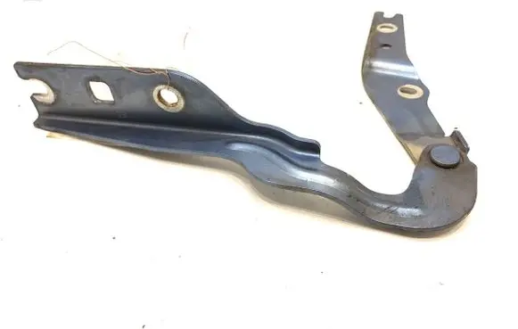 Engine bonnet/hood hinges