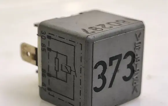 Audi A4 S4 B5 8D Other relay 8D0951253A