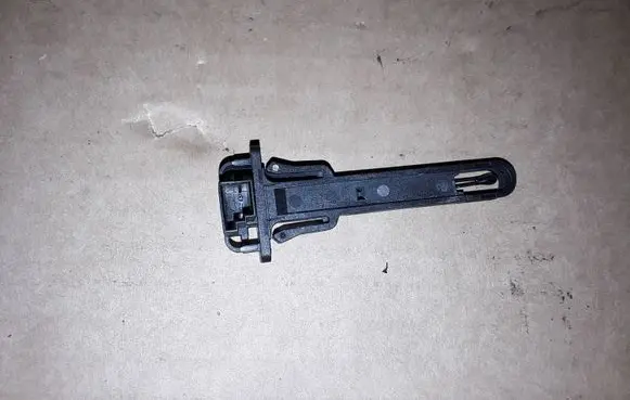 Mercedes-Benz A W169 Interior temperature sensor A1718300272 982096K