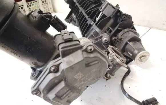 BMW 5 GT F07 Throttle valve 1354781075202 10378517