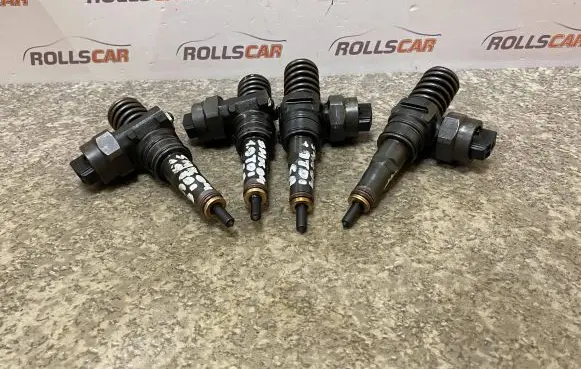 Volkswagen Sharan Fuel injectors set 038130073AC
