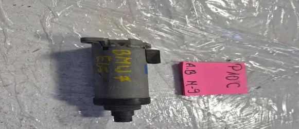 BMW 7 E65 E66 Front door soft close latching motor (coupe) 