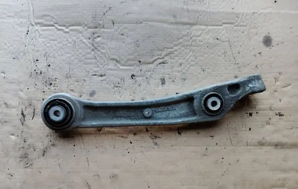 Audi Q8 Front control arm 4M0407156E