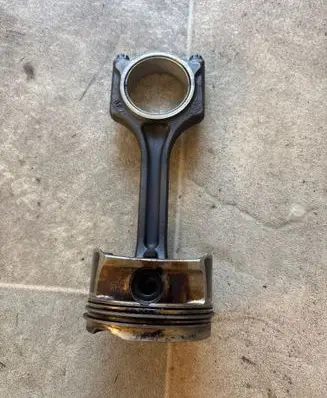Peugeot 3008 I Connecting rod/conrod 