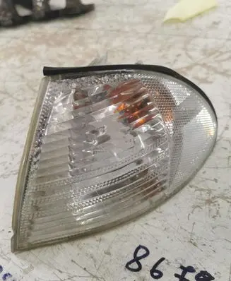 BMW 3 E46 Front indicator light 1604992