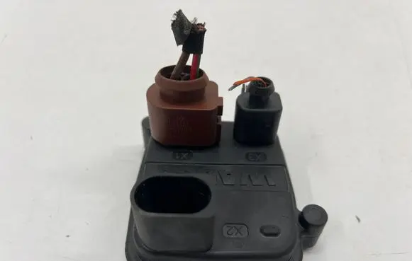Audi Q8 e-tron Suspension control unit/module 4M0907778