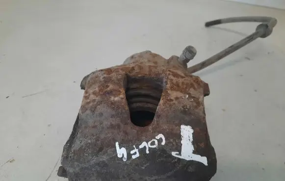 Volkswagen Golf IV Front brake caliper