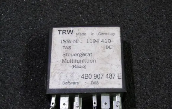 Audi A6 S6 C5 4B Other relay 4b0907487e