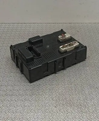 Renault Clio III BSM Control unit 8200652285 01236374 28118125