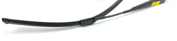 Front wiper blade arm