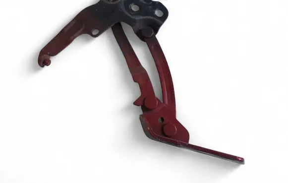 Engine bonnet/hood hinges