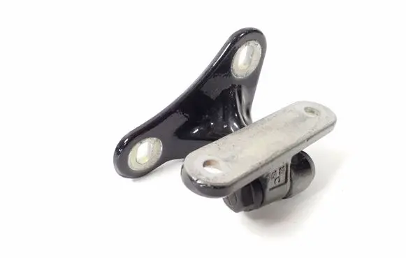 Mercedes-Benz S W221 Front door lower hinge A2217201137