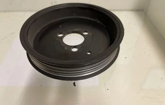 Audi A4 S4 B7 8E 8H Water pump pulley 059121031L