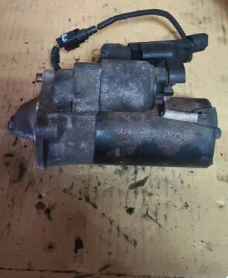Volvo XC90 Starter motor 1005831253