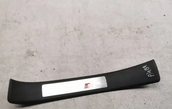 Audi A4 S4 B7 8E 8H Rear sill trim cover 8e0853375a