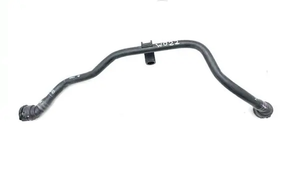 Engine coolant pipe/hose