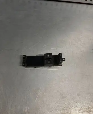 Volkswagen PASSAT B5 Electric window control switch F005S00004